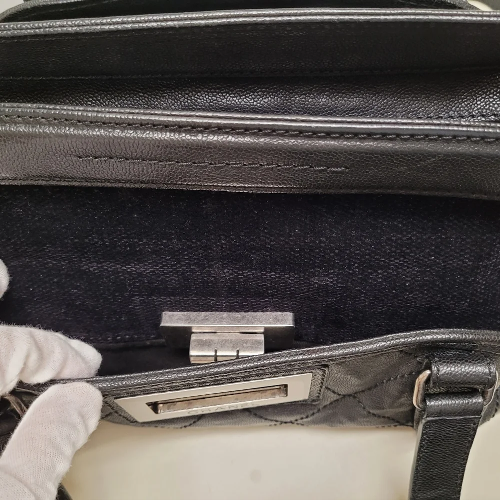 💎CHANEL Large Quilted Black Leather Shoulder bag - Picture 10 of 15